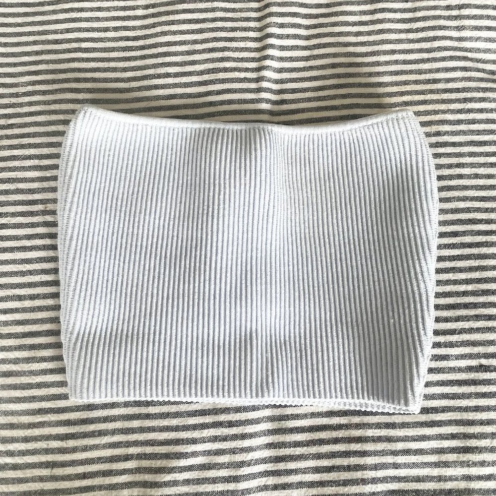 ✨ NWOT Light Blue Sculpt Knit Cropped Tube Top | Babaton